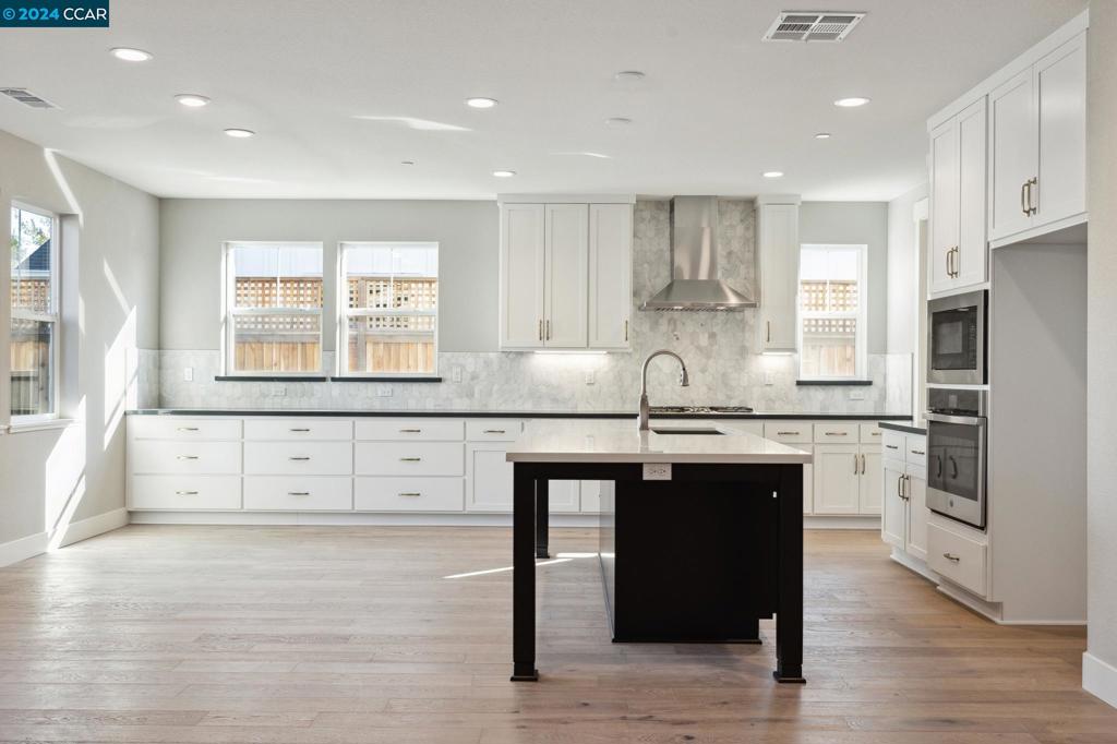 Not Listed - Residential