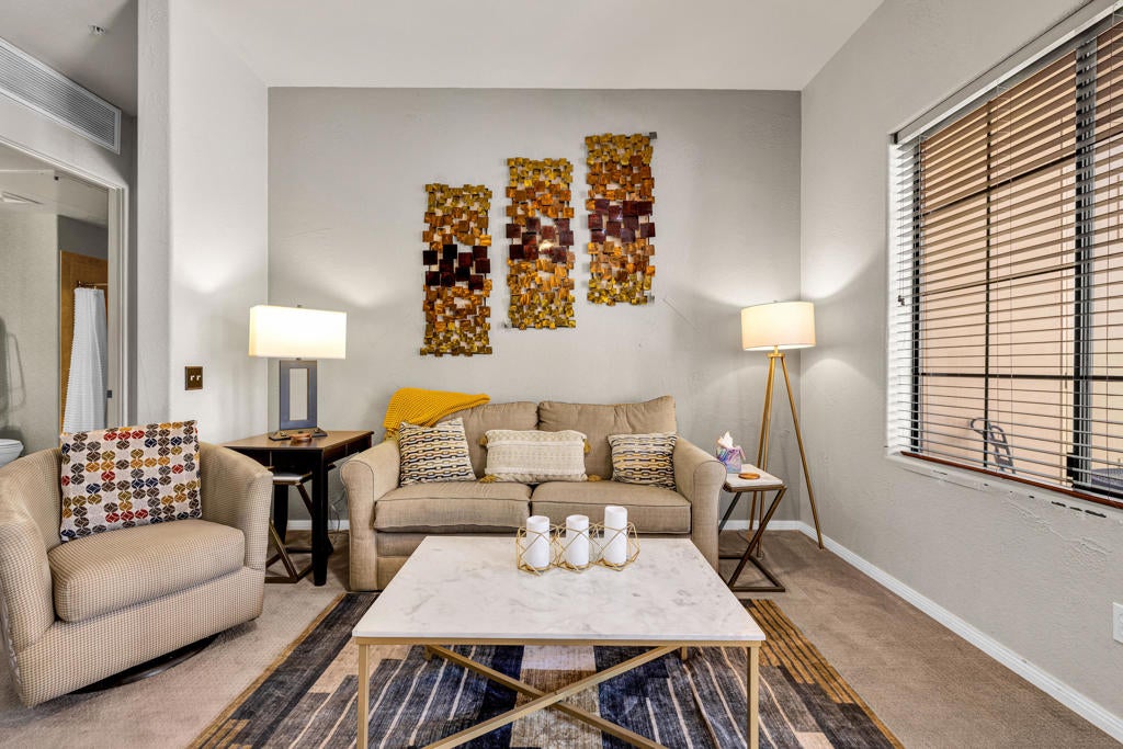 50730 Santa Rosa Plaza 4