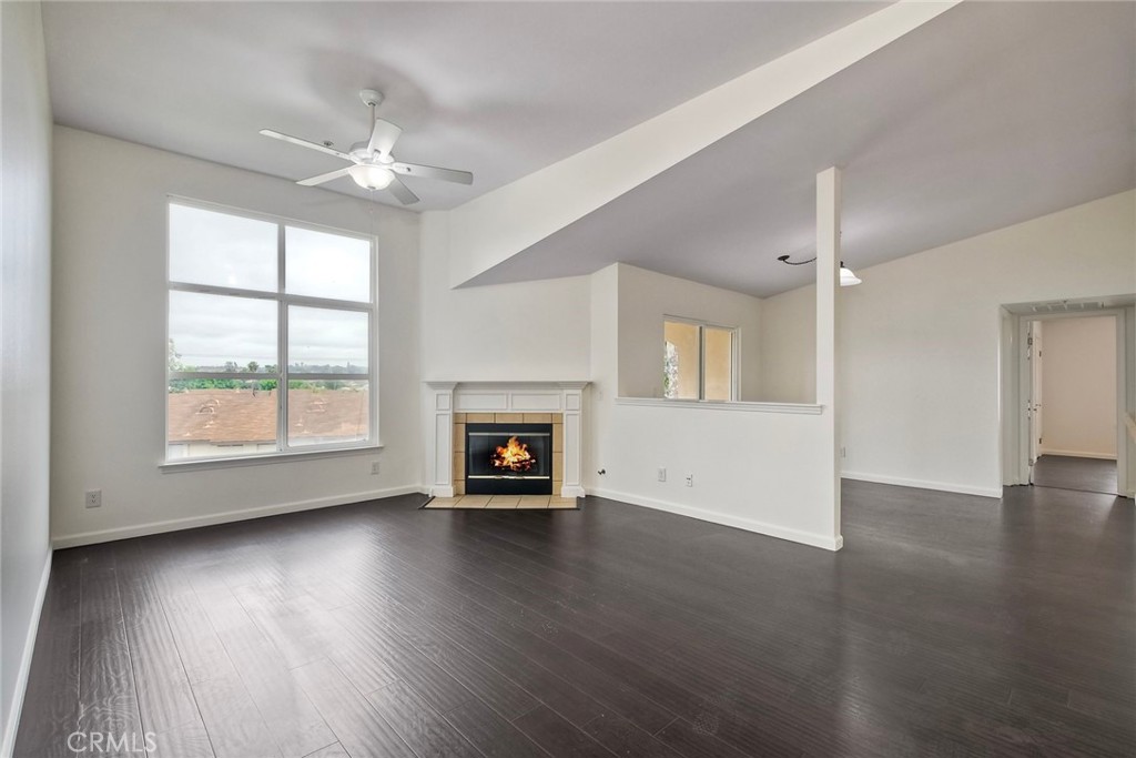 150 N River Circle 306