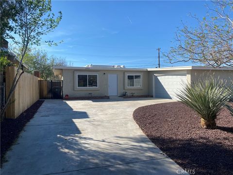 Photo of 37923 Melton Ave, Palmdale, CA 93550 (MLS # SR26063163)
