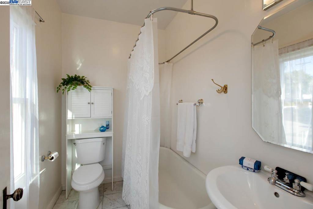 CENTRAL ALAMEDA - Residential