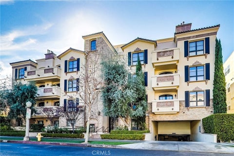 Photo of 12026 Hoffman Street #201, Studio City, CA 91604 (MLS # SR26215111)