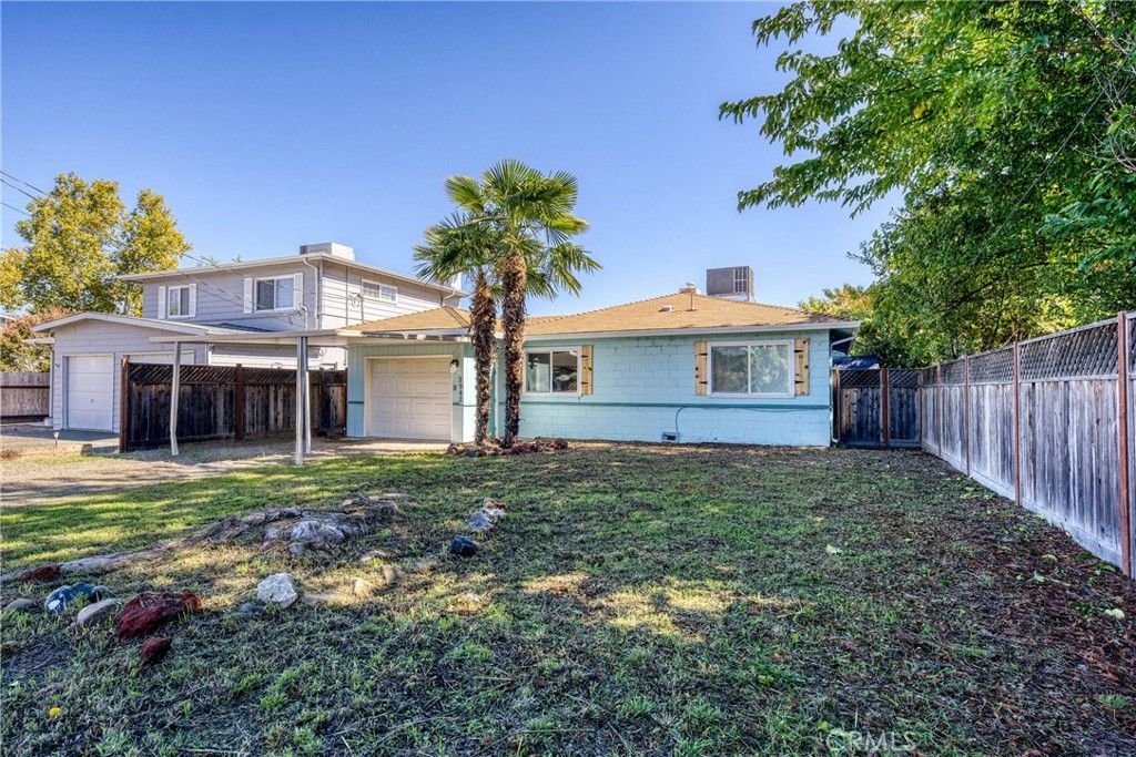Photo of 2942 Lakeshore Boulevard, Lakeport, CA 95453 (MLS # LC25240034)