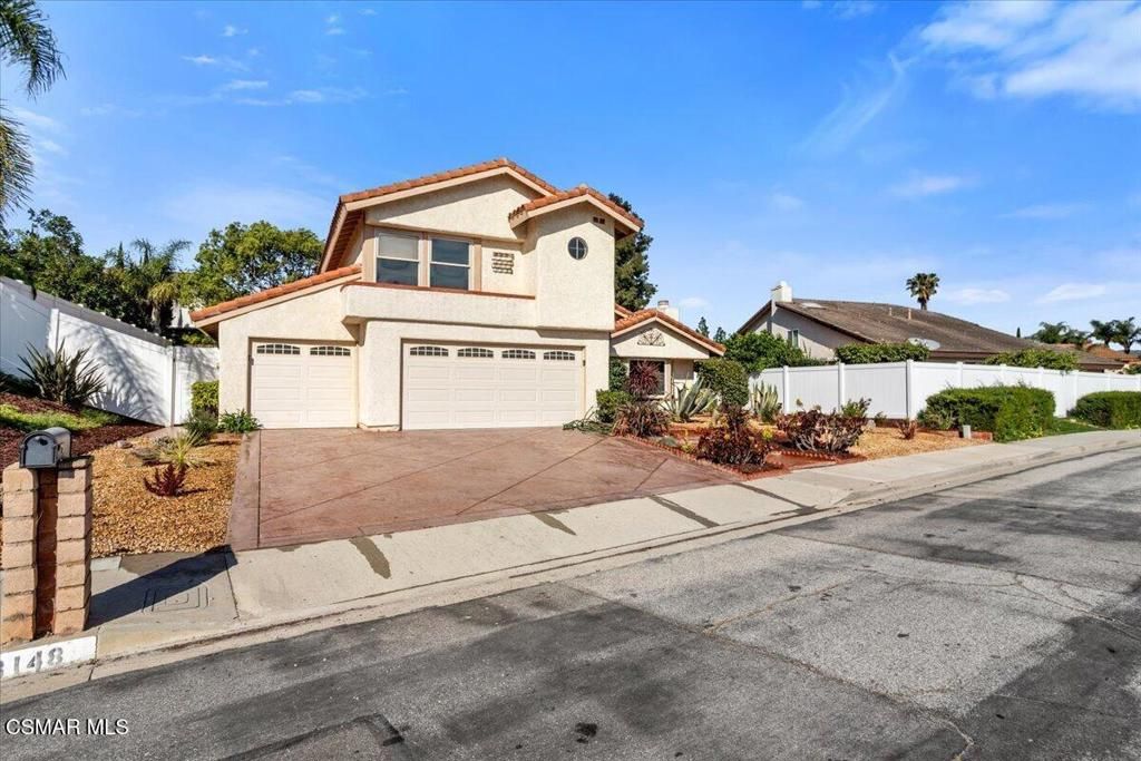 Photo of 3148 Thistlewood Street, Thousand Oaks, CA 91360 (MLS # 226001461)