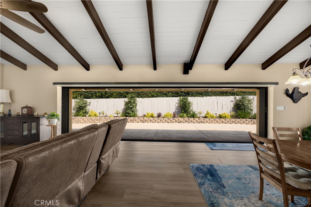 1001 W Dorothy Drive