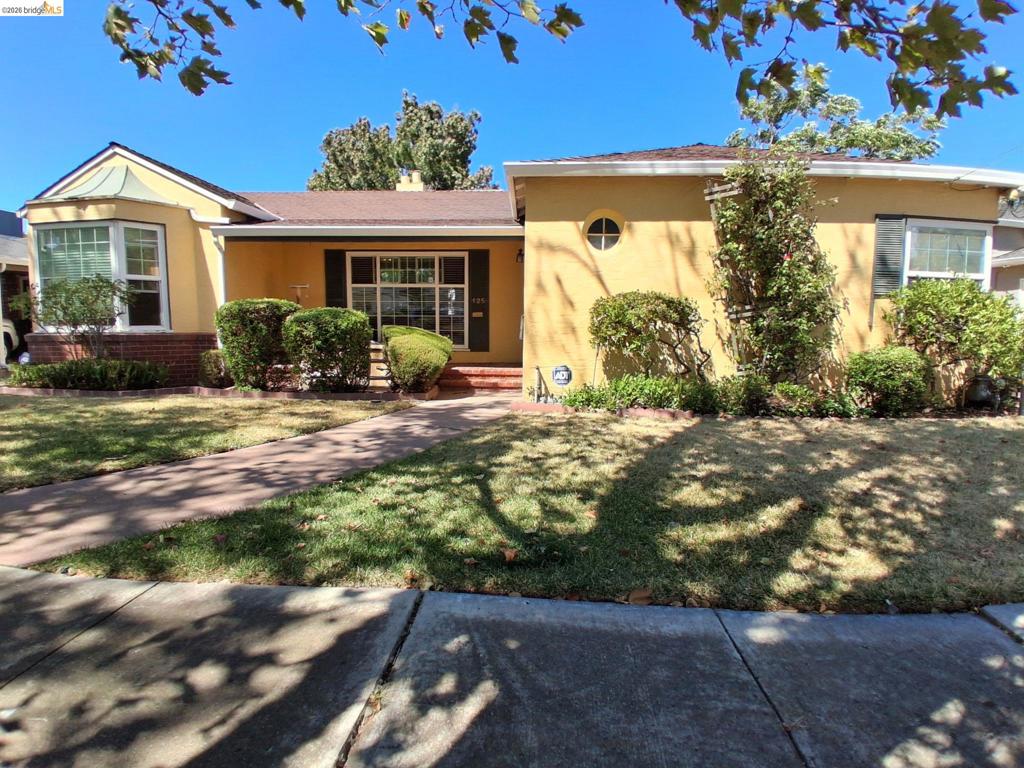 125 Oak Place