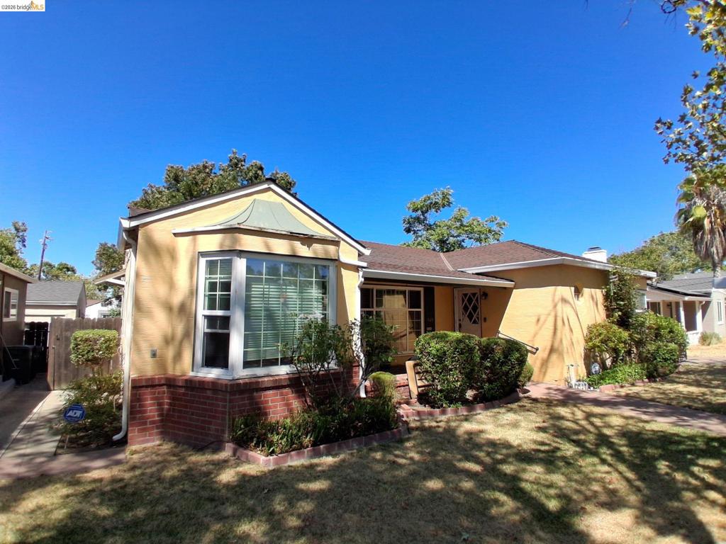 125 Oak Place