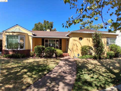 Photo of 125 Oak Place PL, Pittsburg, CA 94565 (MLS # 41143547)