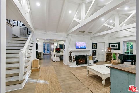 1762 Nichols Canyon Road Los Angeles CA 90046