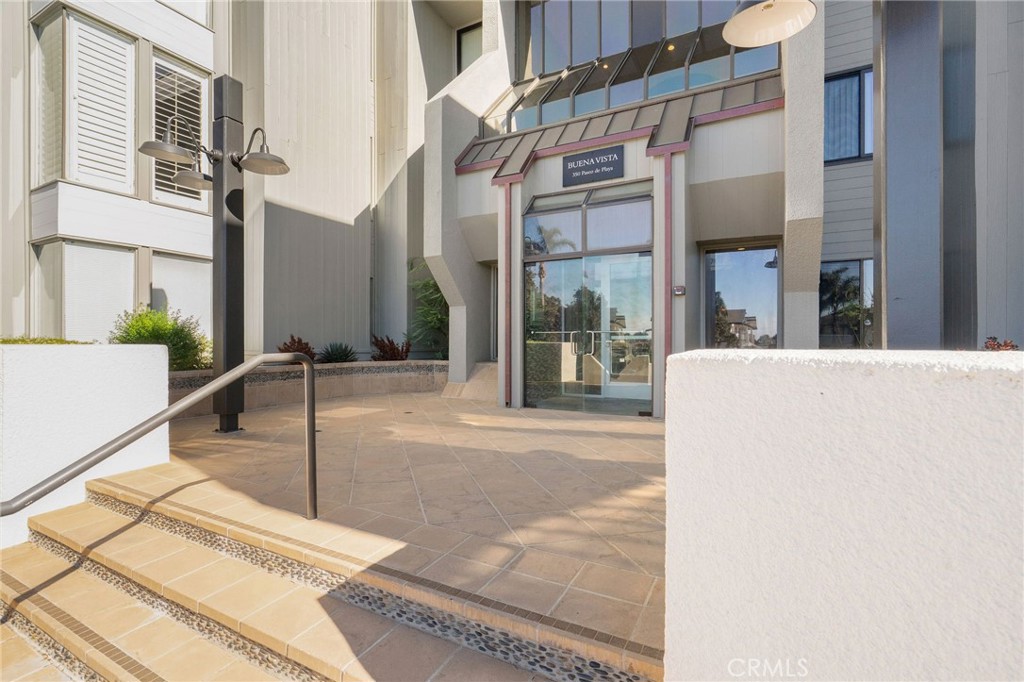 350 Paseo De Playa 109