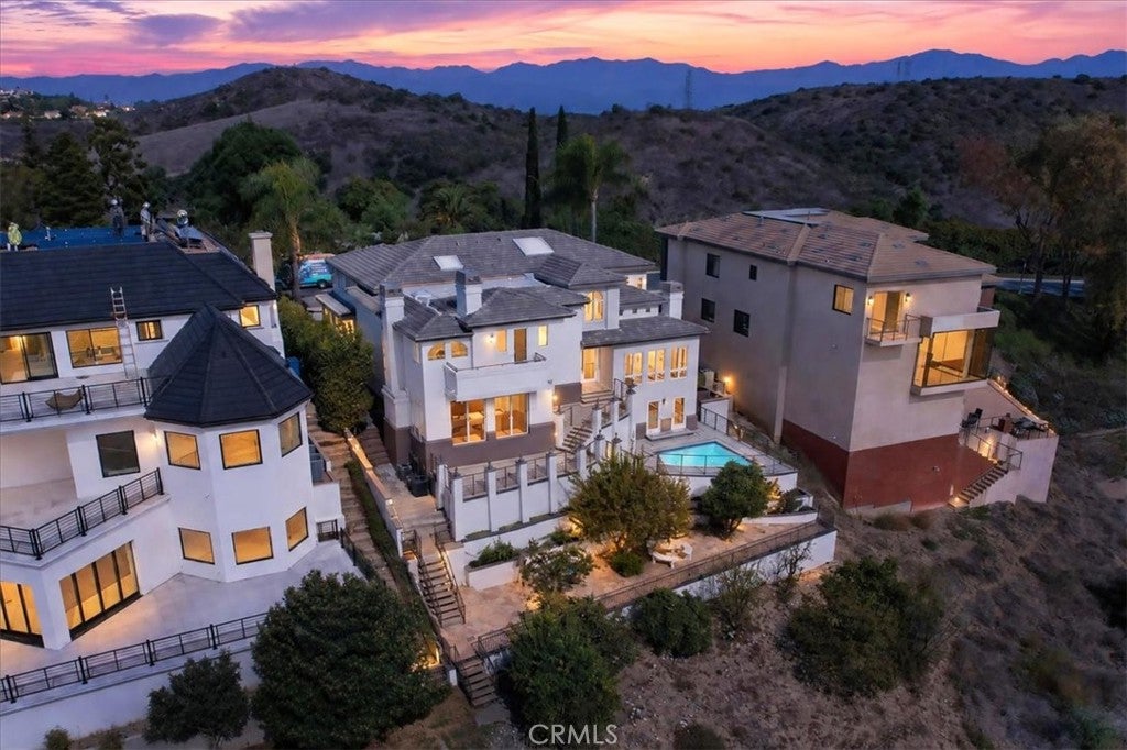 16004 Aurora Crest