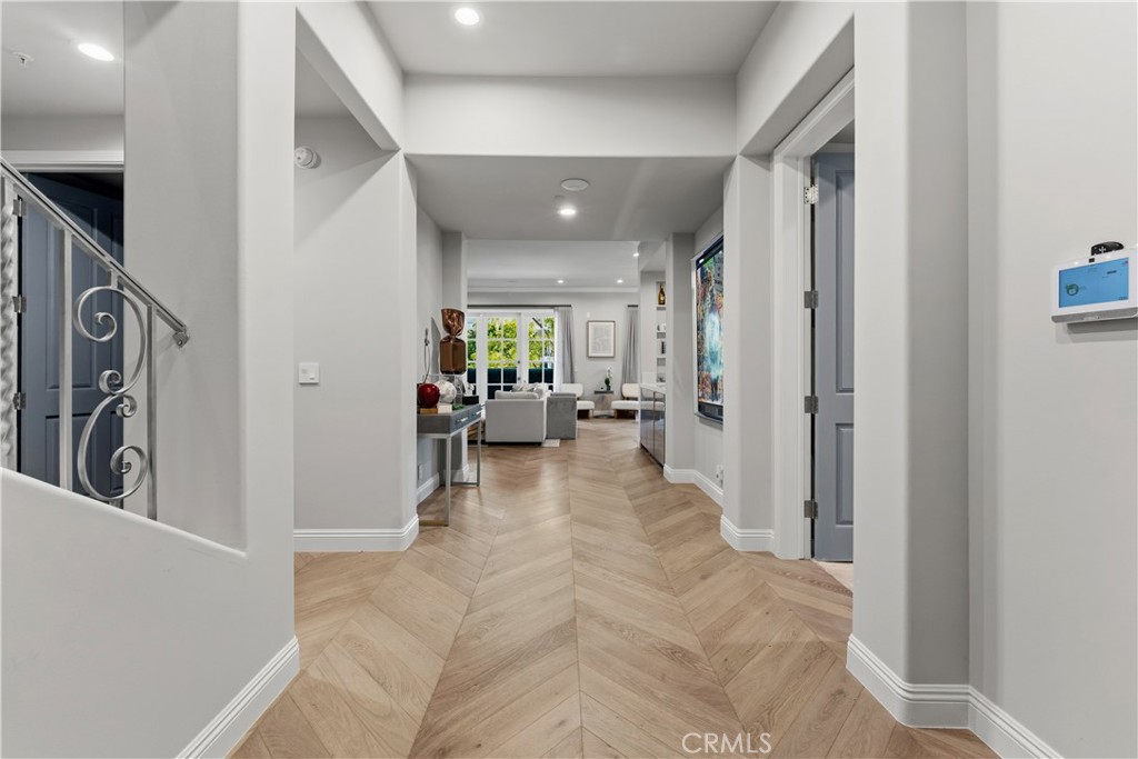 11500 San Vicente Boulevard 202