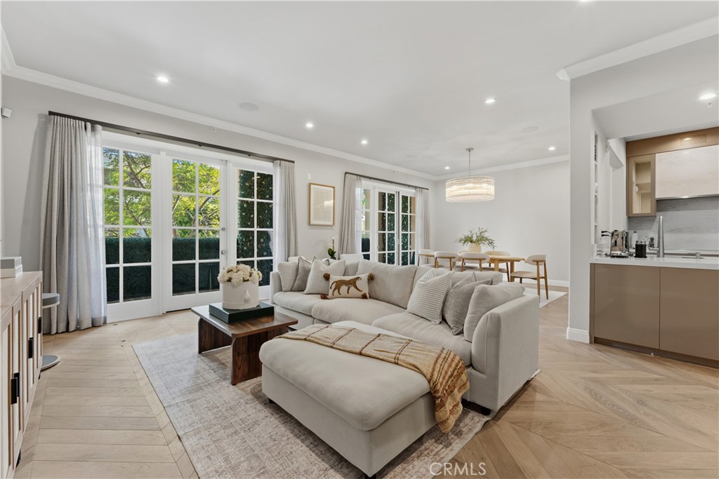 11500 San Vicente Boulevard 202