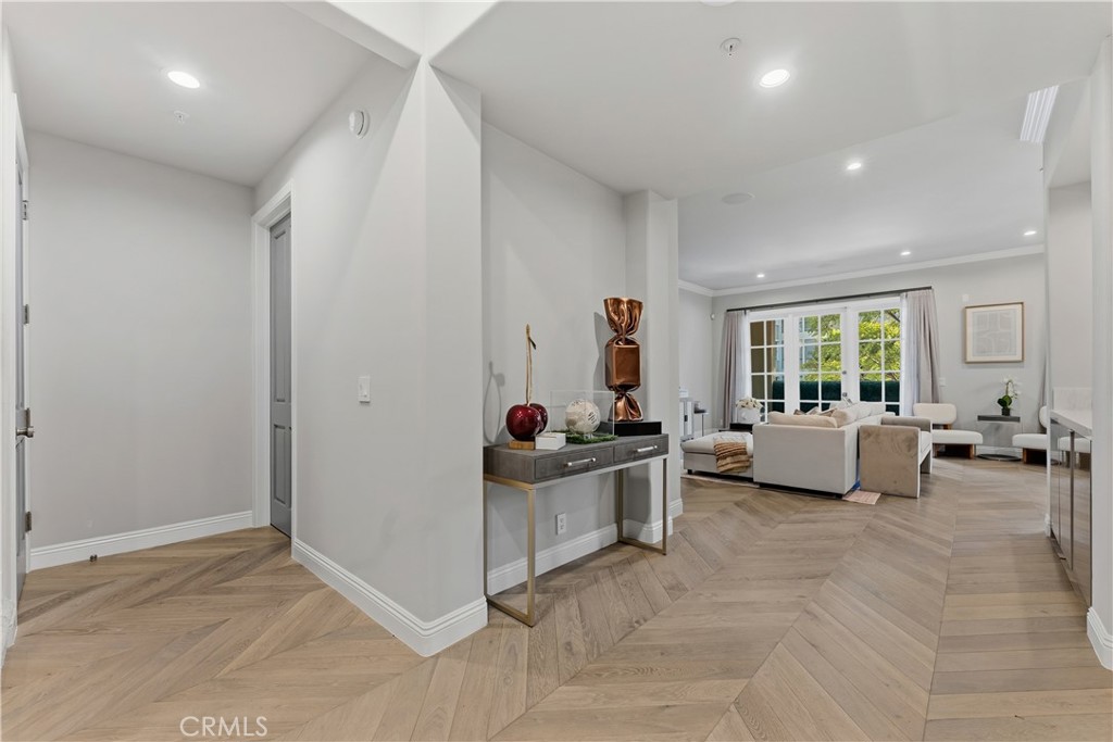 11500 San Vicente Boulevard 202