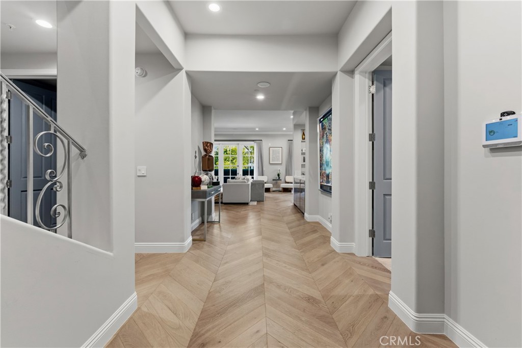 11500 San Vicente Boulevard 202