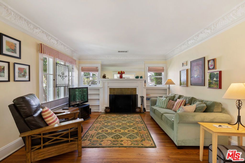Photo of 1328 N Ogden Drive, Los Angeles, CA 90046 (MLS # 26668569)