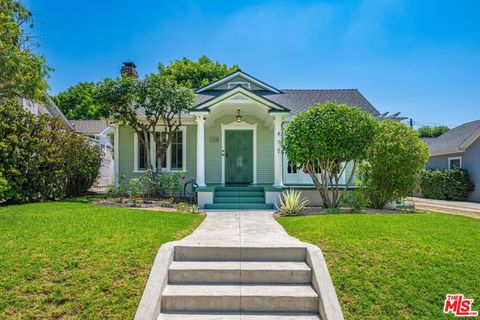 Photo of 1328 N Ogden Drive, West Hollywood, CA 90046 (MLS # 26668569)