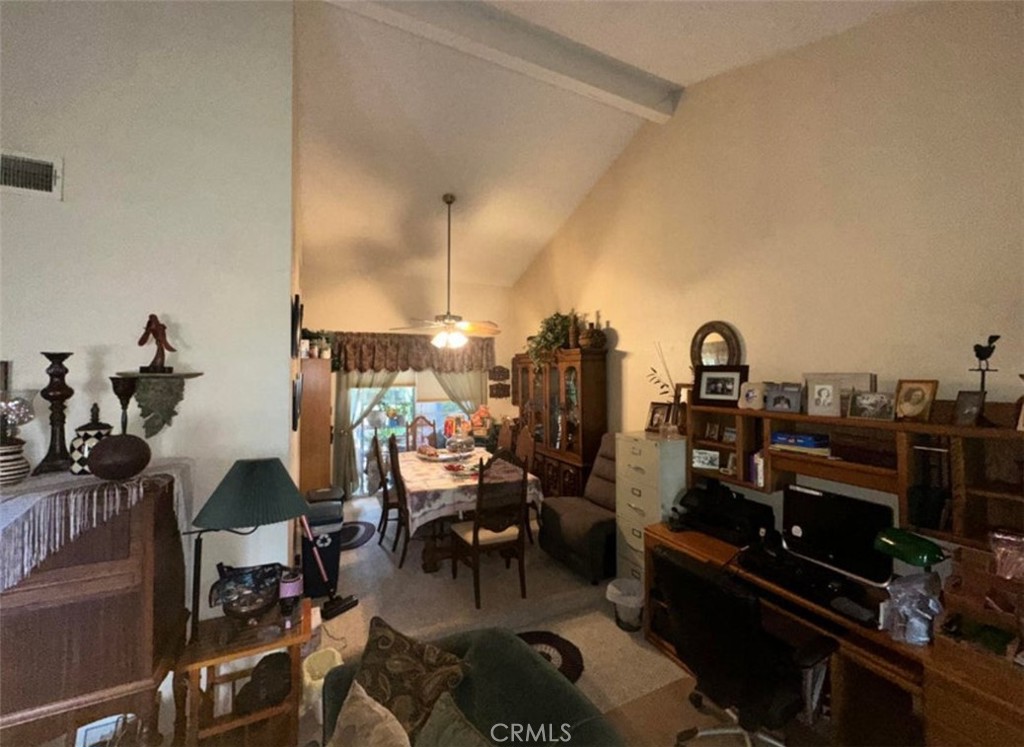 1927 S Chinowth Street