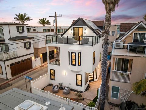 Photo of 3721 Strandway, San Diego, CA 92109 (MLS # 260012783SD)