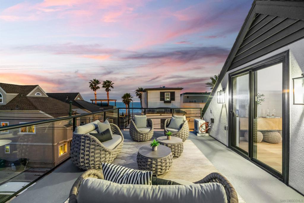 3721 Strandway