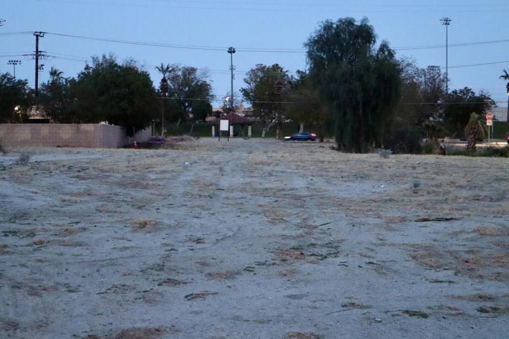 Commercial lot directly behind it is also for sale. Seller is willing to do a package deal.