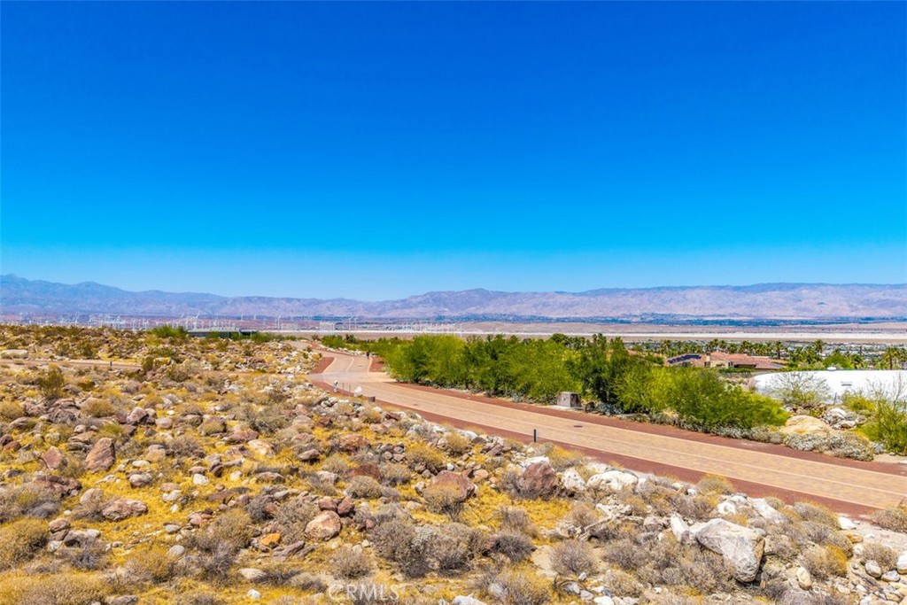 Desert Palisades - Land