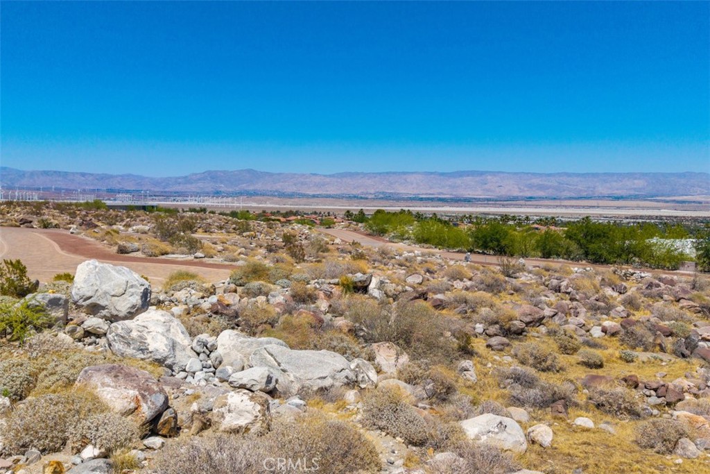 1961 Vista Palisades Drive