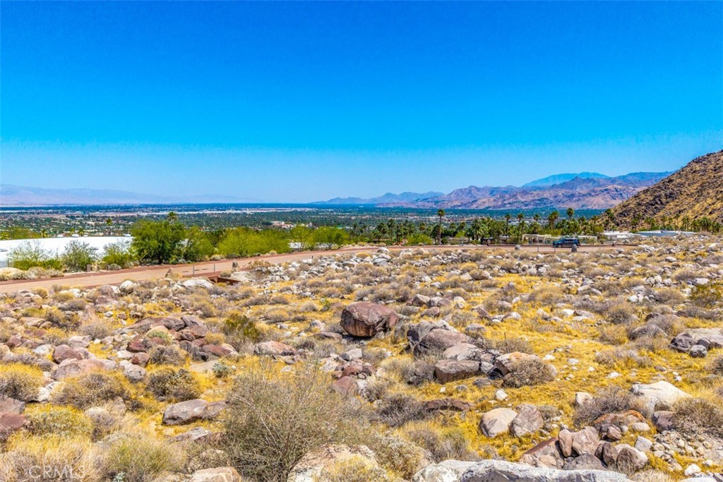 Desert Palisades - Land