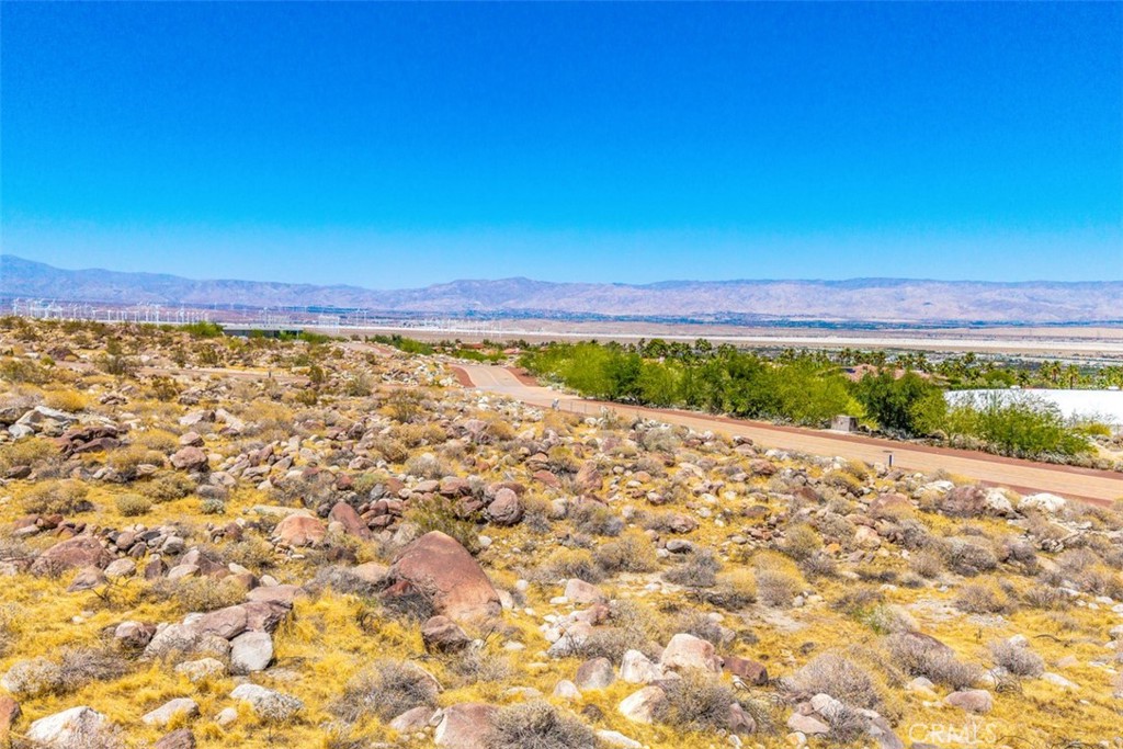 Desert Palisades - Land