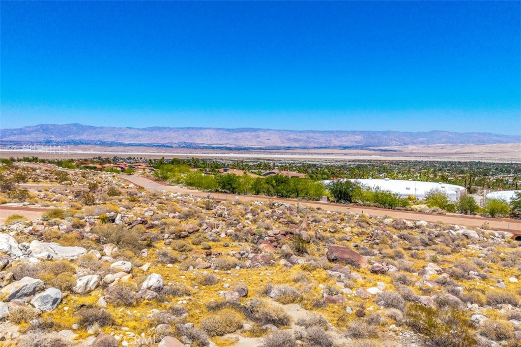 Desert Palisades - Land