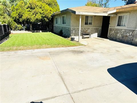 Photo of 5505 Lewis Ave Ave, Riverside, CA 92503 (MLS # PW25249740) Photo of 5505 Lewis Ave Ave, Riverside, CA 92503 (MLS # PW25249740)