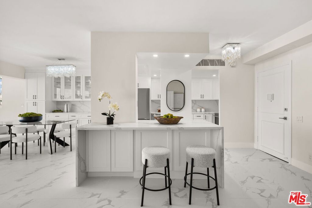 Photo of 10450 Wilshire Boulevard #5G, Los Angeles, CA 90024 (MLS # 25608265)