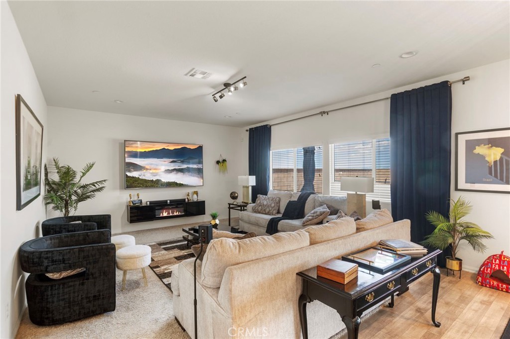 12033 Knight Court