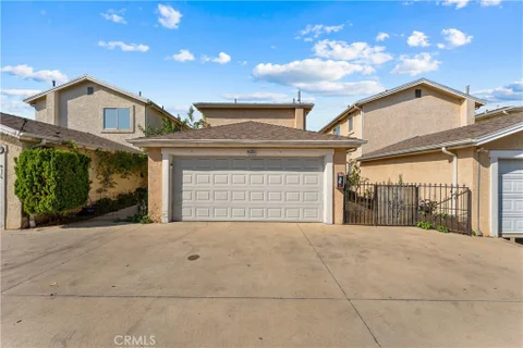 MLS: SR26207572