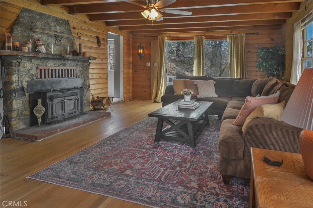 33867 Cedar Oak Lane