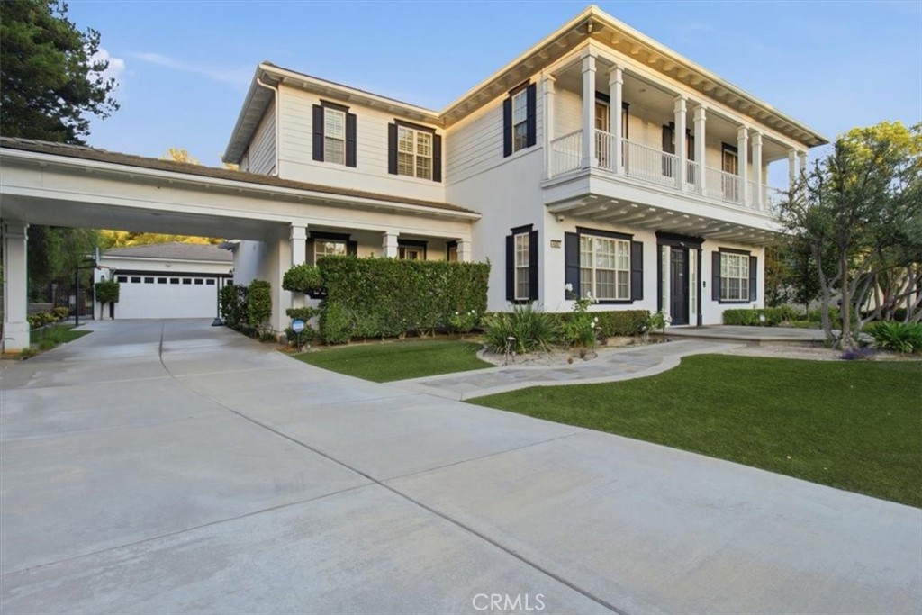 4282 Hidden Oaks