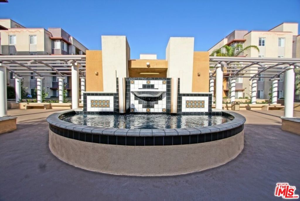 360 W Avenue 26 340