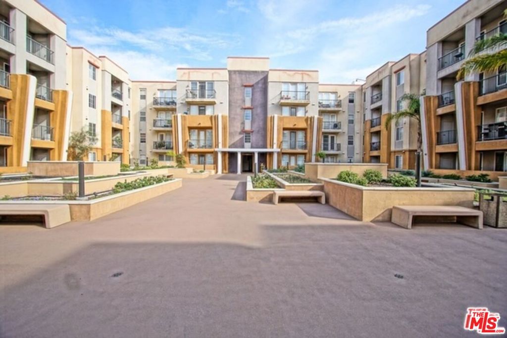 360 W Avenue 26 340