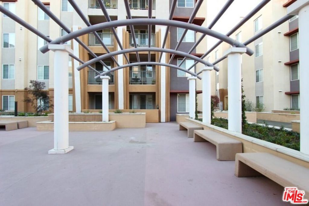 360 W Avenue 26 340