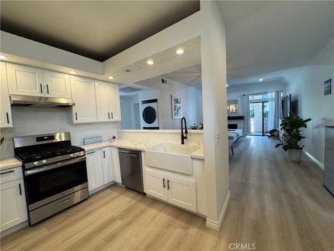 Photo of 17191 Corbina Ln, Huntington Beach, CA 92649 (MLS # PW26020670)