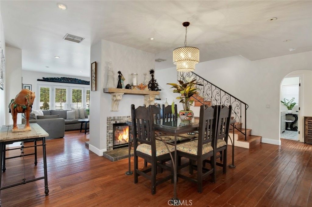 Photo of 8921 Geyser Avenue, Northridge, CA 91324 (MLS # SR25215004)
