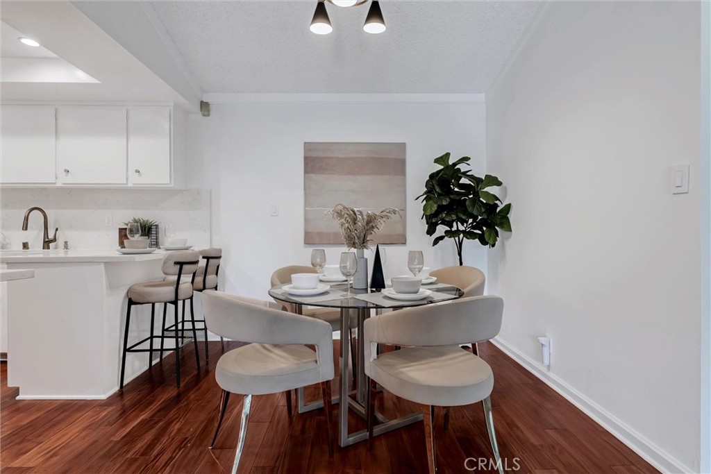 440 Veteran Avenue 406