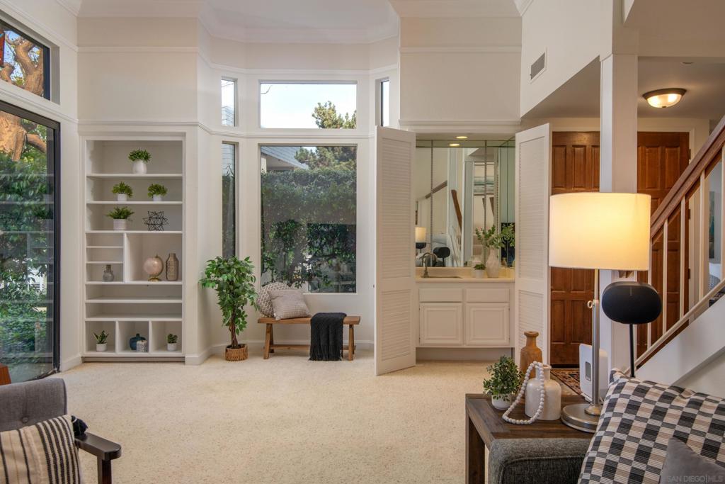 7975 Caminito Del Cid