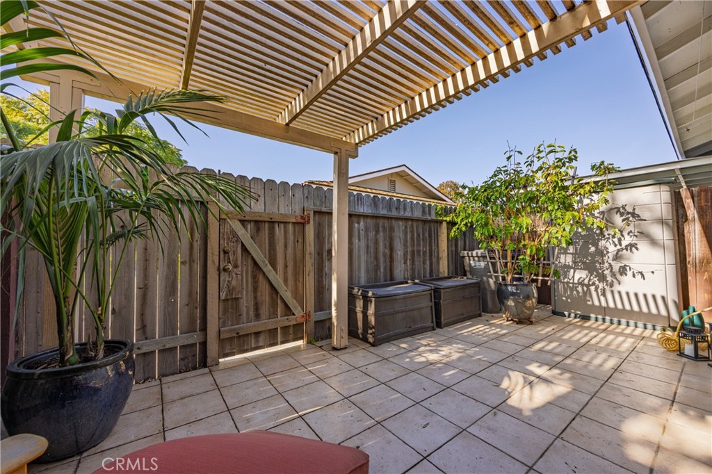 Huntington Bay (HBAY) - Residential Lease