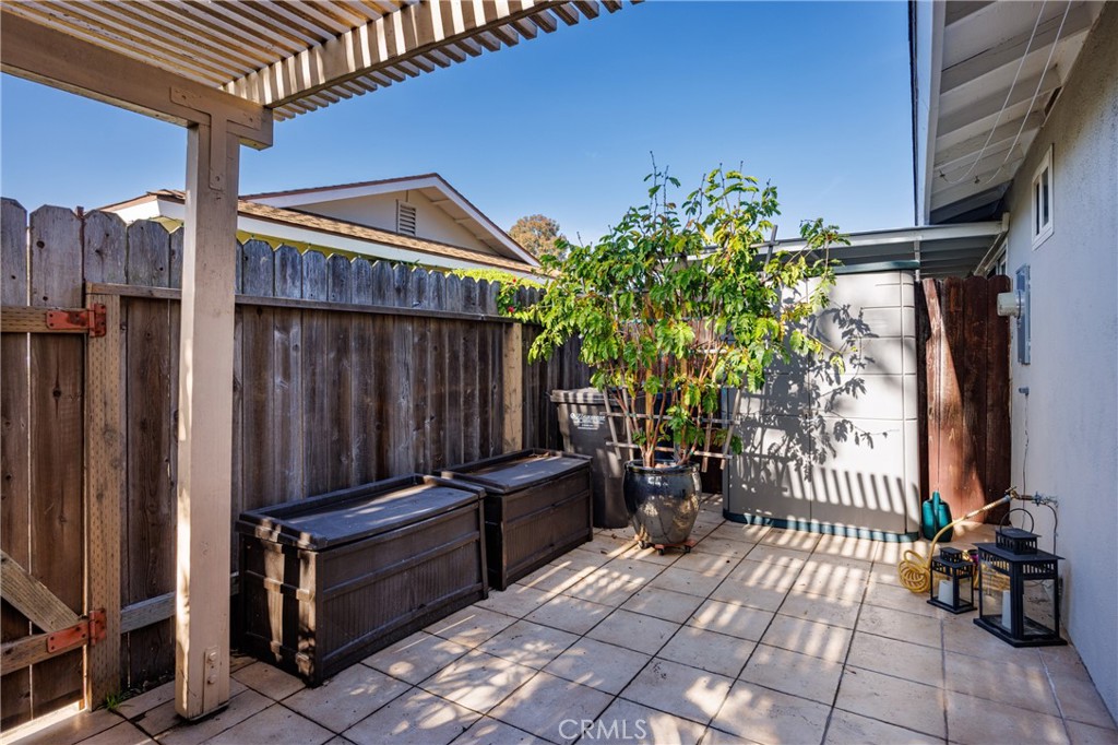 Huntington Bay (HBAY) - Residential Lease