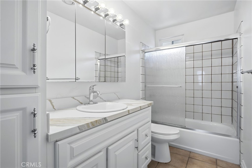 Huntington Bay (HBAY) - Residential Lease