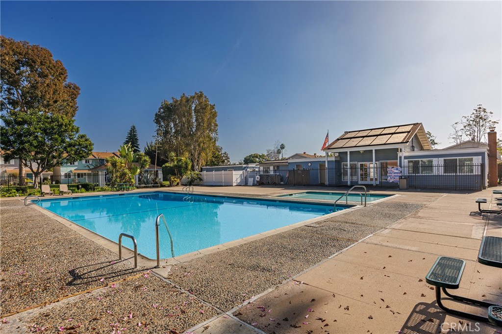 Huntington Bay (HBAY) - Residential Lease