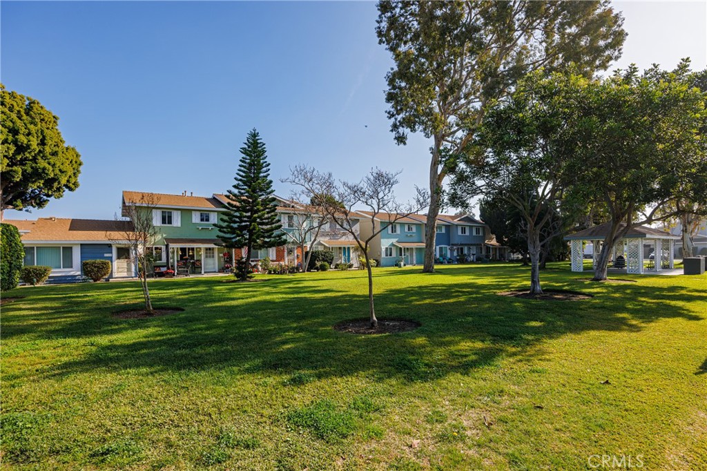 Huntington Bay (HBAY) - Residential Lease