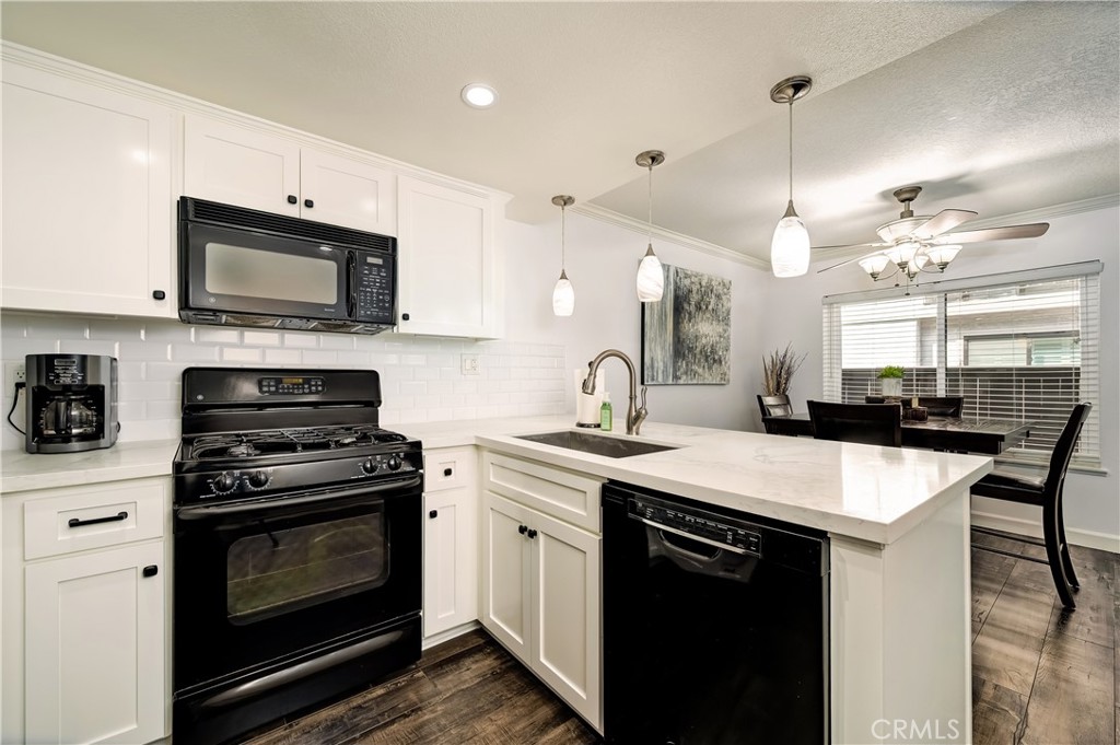 Influential Townhomes - Residential