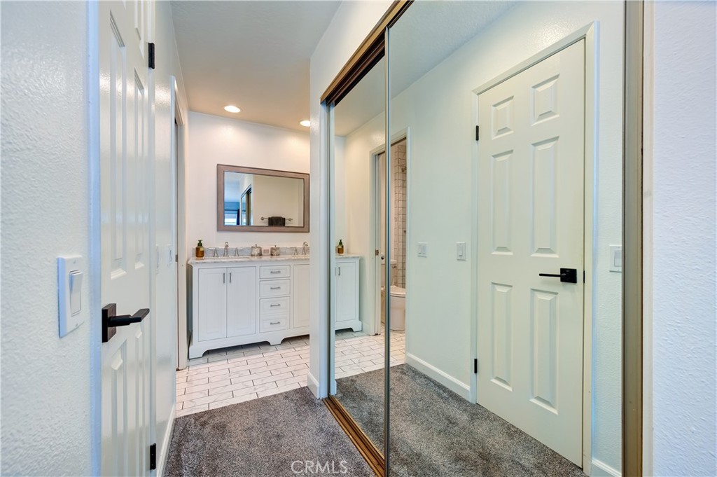Influential Townhomes - Residential